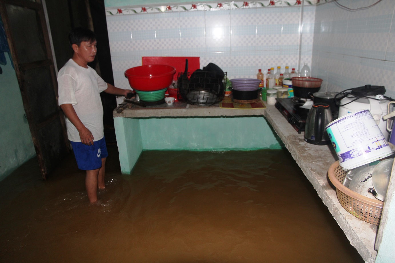 Căn nhà ông Phan Minh Hùng (xã Đại An) bị ngập nước
