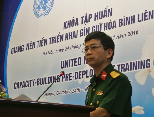 Đại t&aacute; Ho&agrave;ng Kim Phụng, Gi&aacute;m đốc Trung t&acirc;m g&igrave;n giữ ho&agrave; b&igrave;nh Việt Nam, cho biết kể từ khi Việt Nam ch&iacute;nh thức tham gia hoạt động g&igrave;n giữ ho&agrave; b&igrave;nh của LHQ năm 2014, đến nay đ&atilde; c&oacute; 12 lượt sĩ quan Việt Nam được cử đi l&agrave;m nhiệm vụ tại c&aacute;c ph&aacute;i bộ LHQ ở Nam Sudan v&agrave; Cộng ho&agrave; Trung Phi