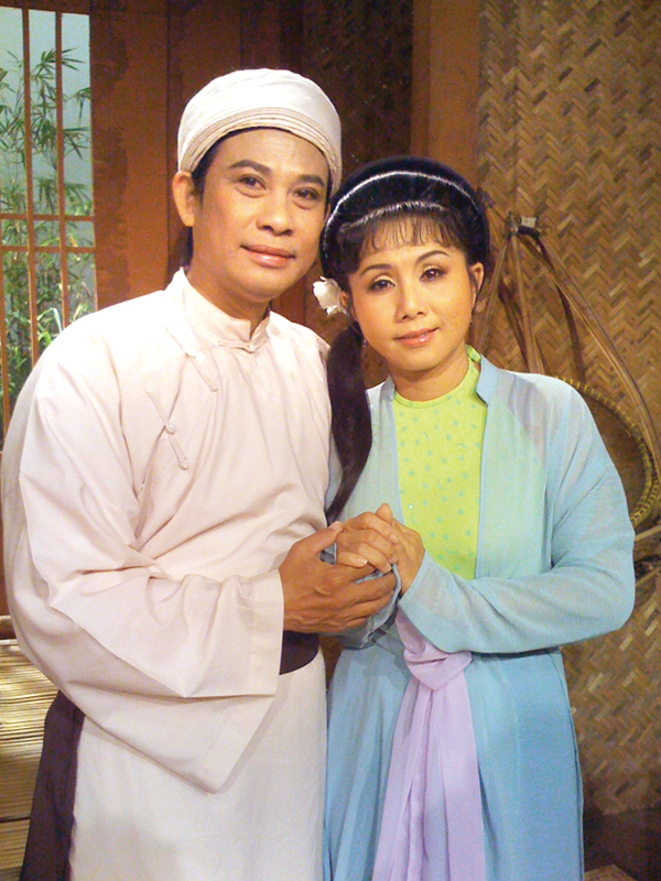 NS Ch&iacute; Linh - V&acirc;n H&agrave; (con rễ v&agrave; con g&aacute;i của soạn giả V&acirc;n An)