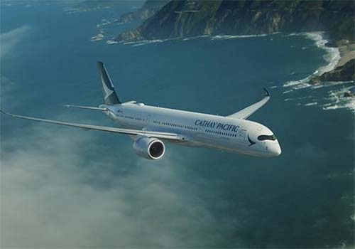 Chiếc A350 đầu tiên của Cathay Pacific đến TP HCM