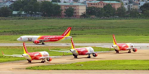 Vietjet đang khai th&aacute;c khoảng 350 chuyến bay mỗi ng&agrave;yẢnh: PHƯƠNG Anh