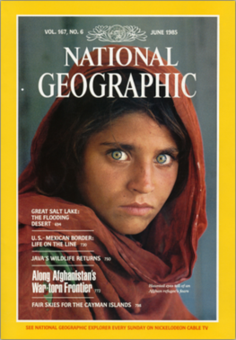 
C&ocirc; b&eacute; Sharbat Gula tr&ecirc;n b&igrave;a tạp ch&iacute; National Geographic năm 1985. Ảnh: Wikipedia

