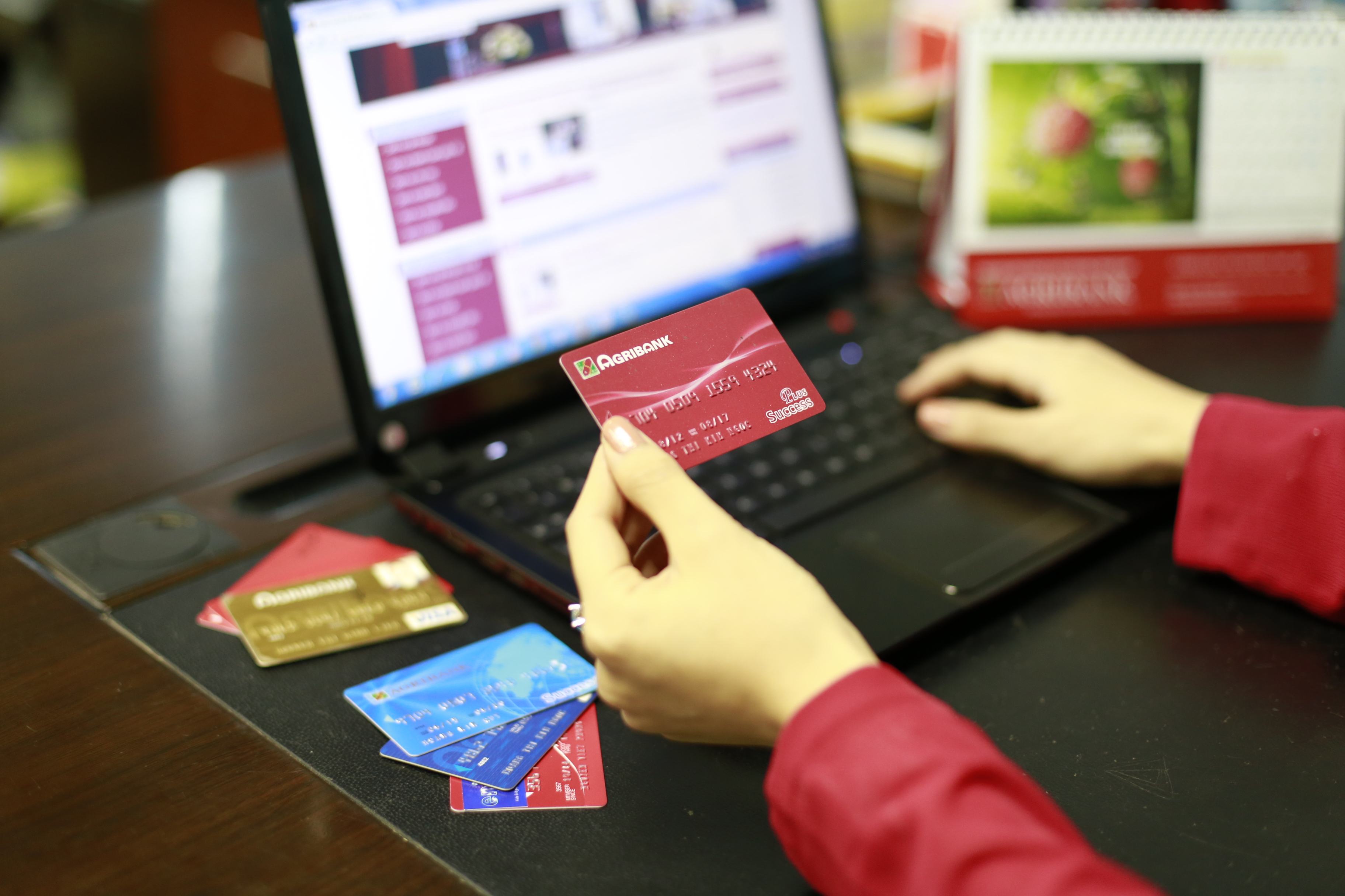 Agribank lên tiếng vụ "bốc hơi" 100 triệu đồng trong tài khoản