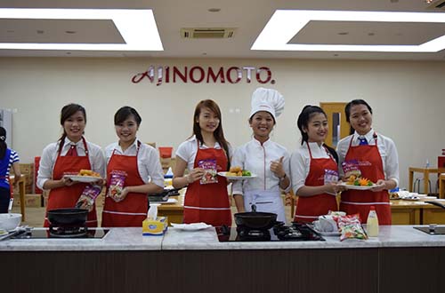 Tận mắt chứng kiến dây chuyền sản xuất trong nhà máy Ajinomoto
