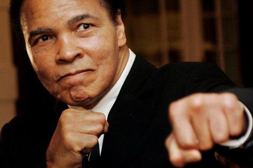 Vĩnh biệt võ sĩ vĩ đại Muhammad Ali