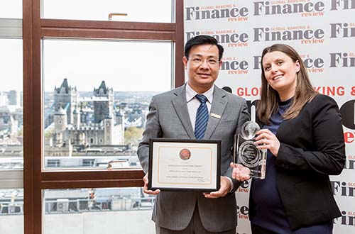 ABBANK - Ngân hàng phát triển bán lẻ tốt nhất Việt Nam 2016