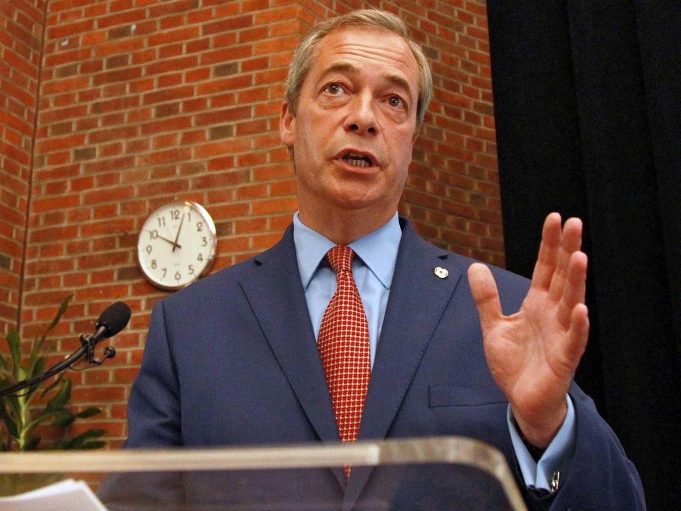 Thêm thủ lĩnh Brexit “nhảy khỏi con thuyền đắm”