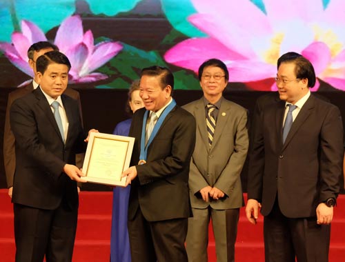 Hà Nội vinh danh 9 “Công dân Thủ đô ưu tú”