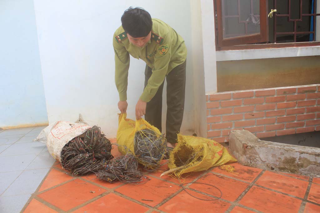 Săn thú trong... vườn quốc gia