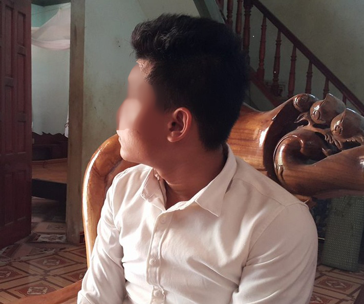 Ngủ gục dậy, làm bài bừa vẫn được điểm 10 môn Lý