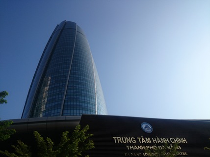 Thất vọng với trụ sở ngàn tỉ