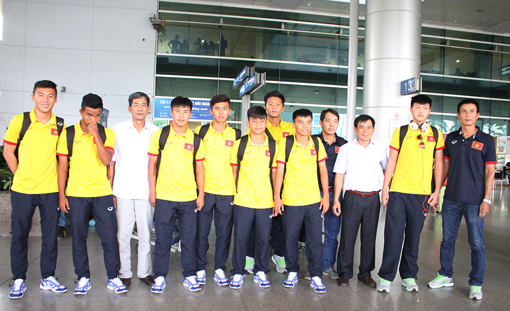 U16 Việt Nam về nước