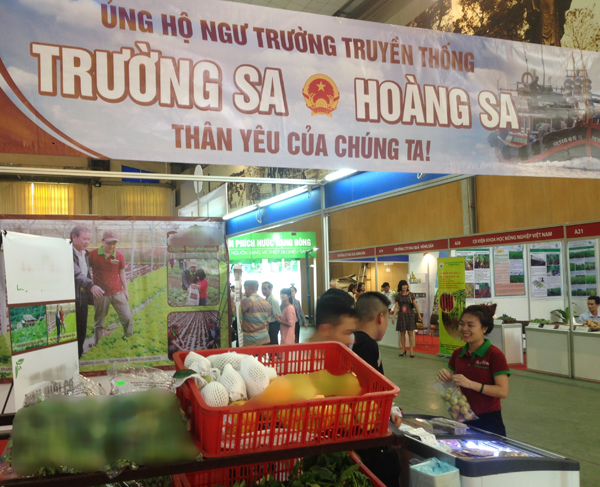 Bán hải sản ngư dân đánh bắt từ Hoàng Sa, Trường Sa
