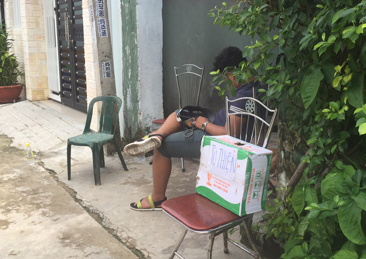 Vợ chết bất thường, chồng sùi bọt mép trong phòng ngủ