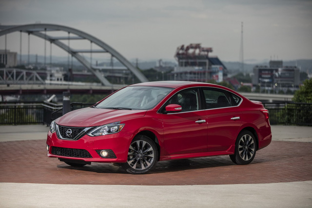 Nissan Sentra giá 474 triệu đồng - đối thủ của Toyota Vios