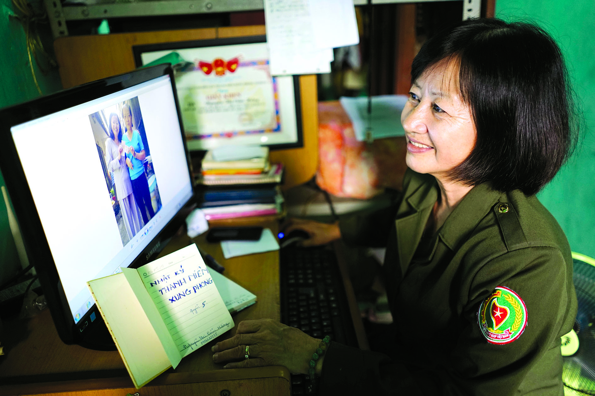 Gom nhặt một thời áo xanh