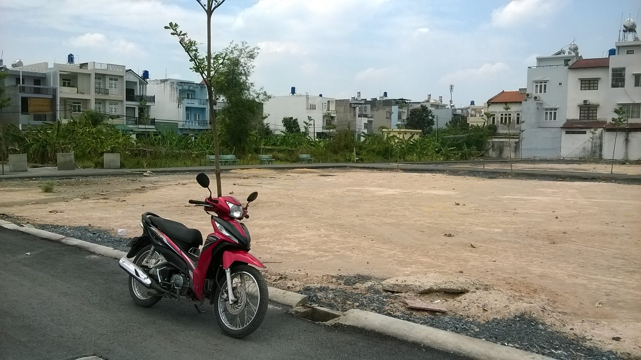 Lỗ bạc tỉ vì đầu tư nhà đất không chính chủ