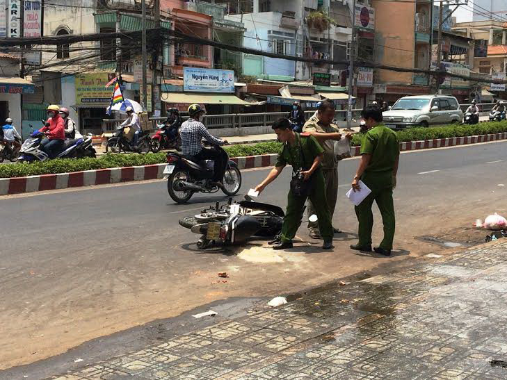 Tạt axít tàn bạo, sao không tử hình?