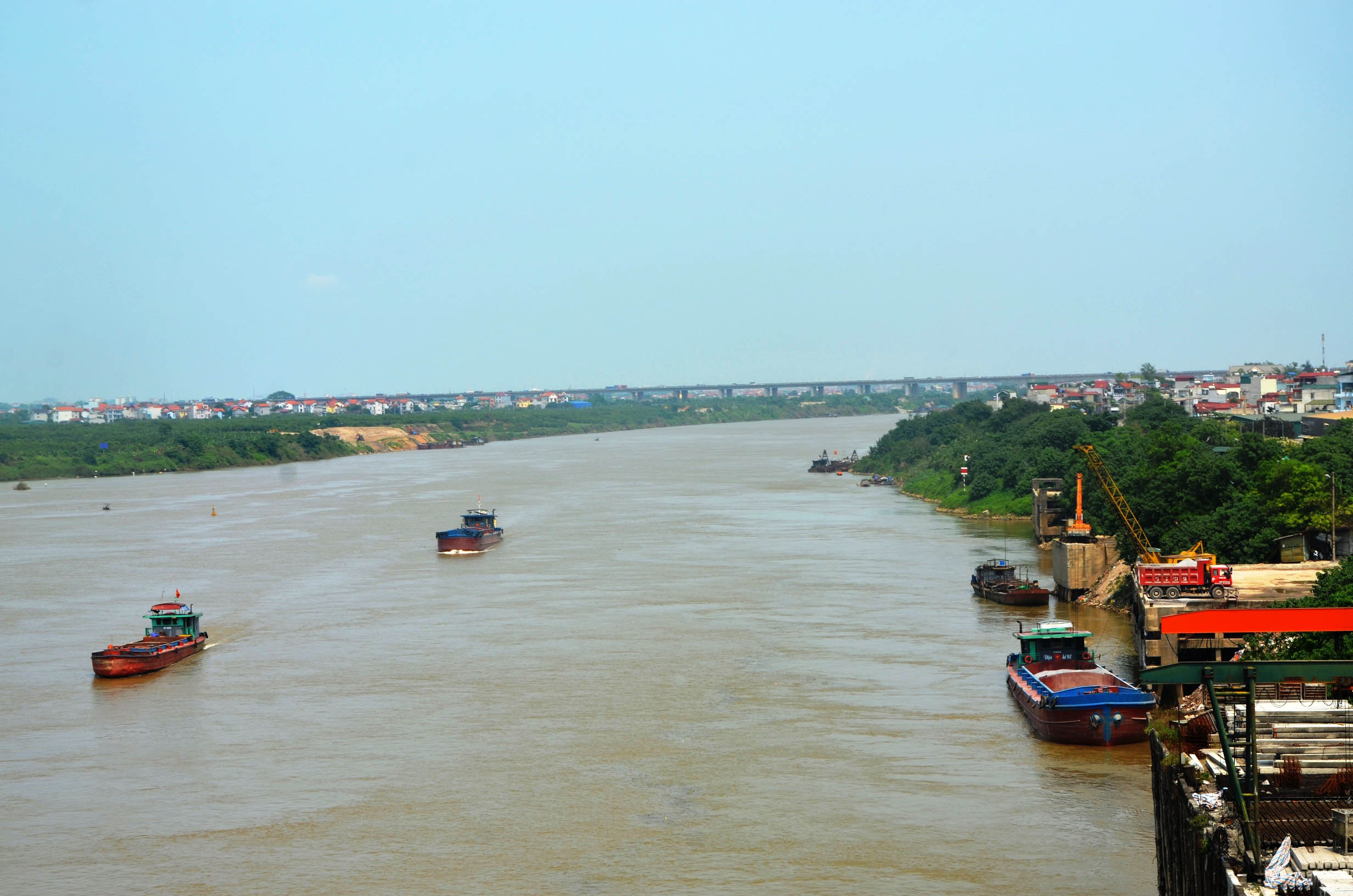 Xây đập trên sông Hồng và sông Đuống để phục hồi dòng sông chết năm 2026 - Ảnh 1.
