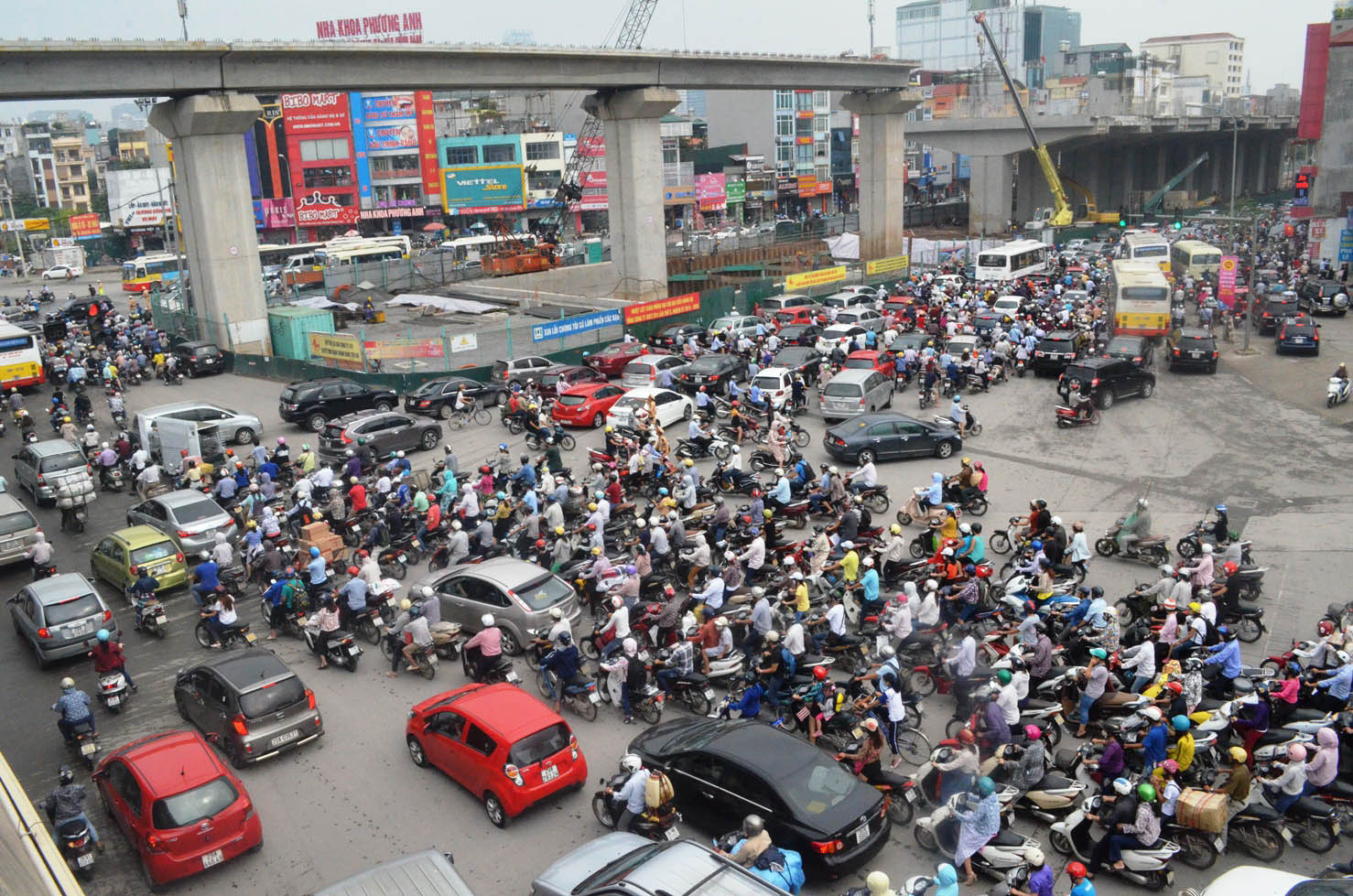 Hà Nội khó cấm xe máy