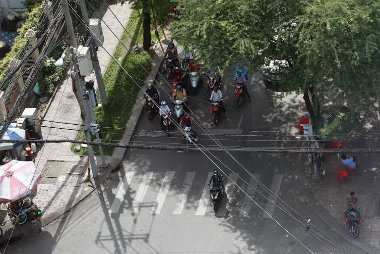 Vượt đèn vàng, phạt như vượt đèn đỏ