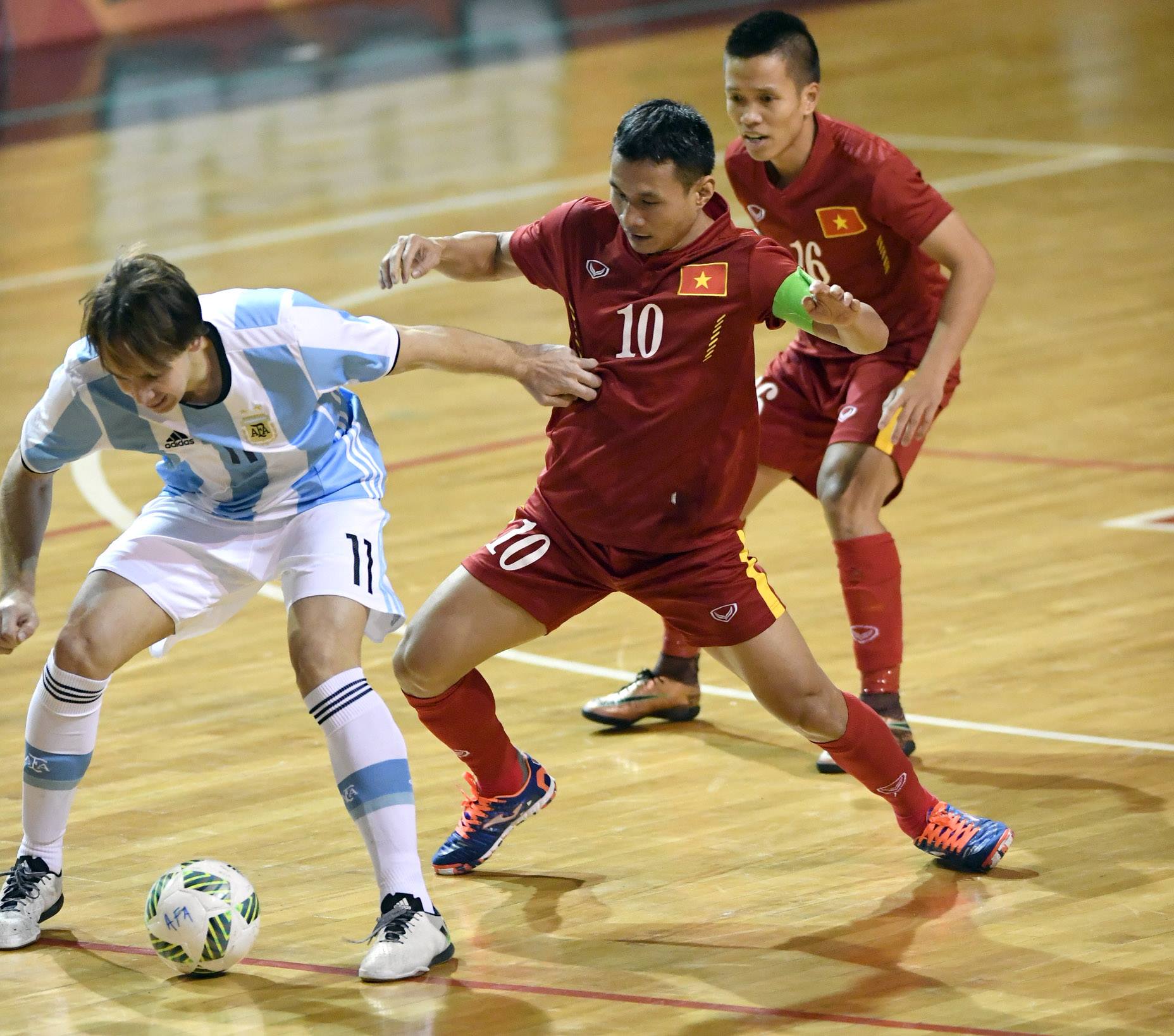 Tuyển futsal Việt Nam suýt gây sốc Argentina