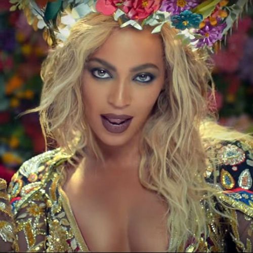 Sản phẩm của Beyonce và Coldplay bị người Ấn chỉ trích