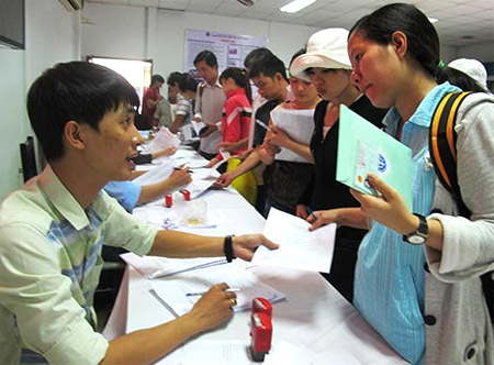 Phải đóng BHXH khi ra nước ngoài?