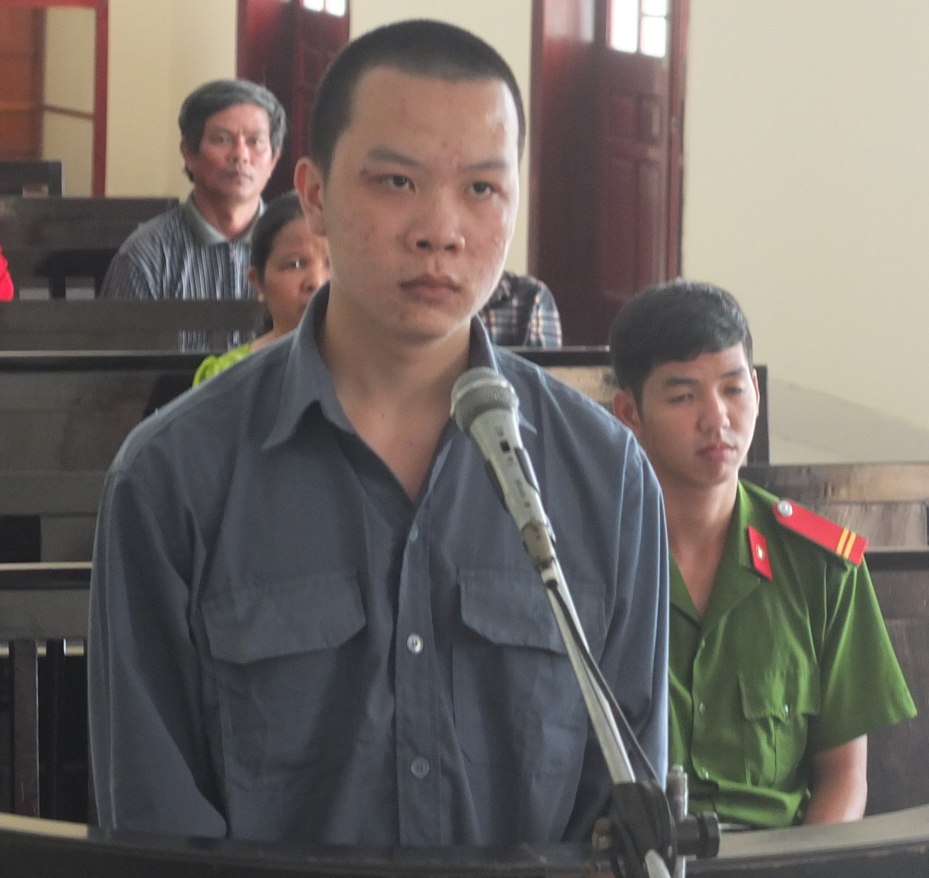Giao cấu với bạn “chat” 12 tuổi, lãnh 12 năm tù