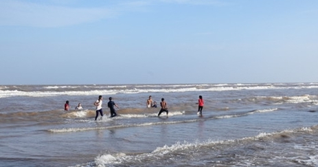 Trà Vinh: Tắm biển, 2 người tử vong