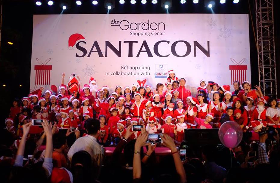 Lễ hội Ông già Noel - SantaCon 2015 của TTTM The Garden