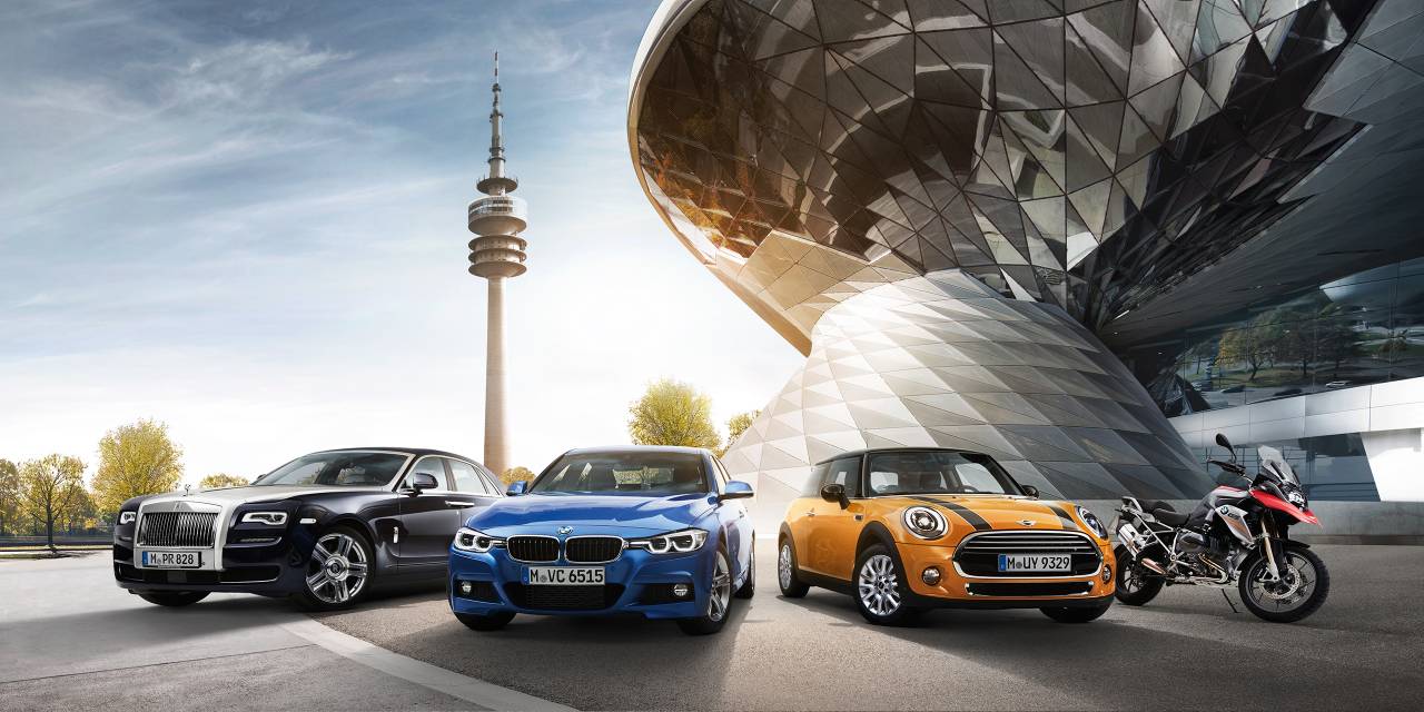 BMW đưa bộ sưu tập xe kỷ lục đến Việt Nam