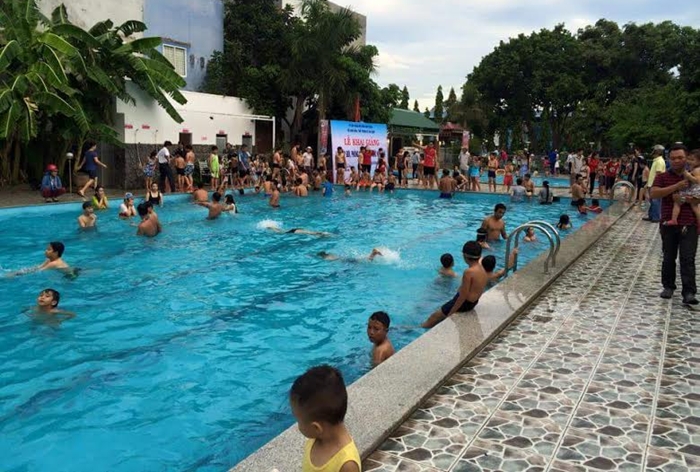 NINH THUẬN: Dạy bơi miễn phí cho 300 trẻ em