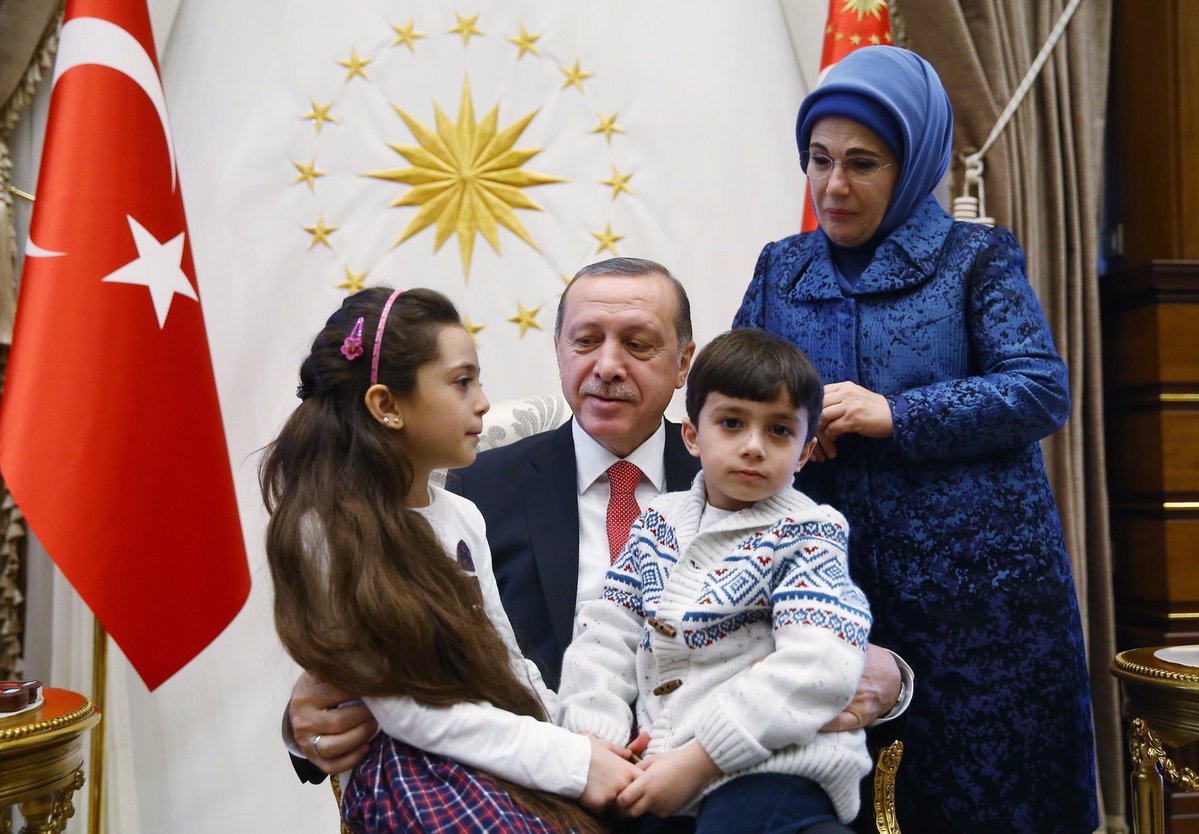 Bé gái “hiện tượng Syria” gặp Tổng thống Thổ Nhĩ Kỳ