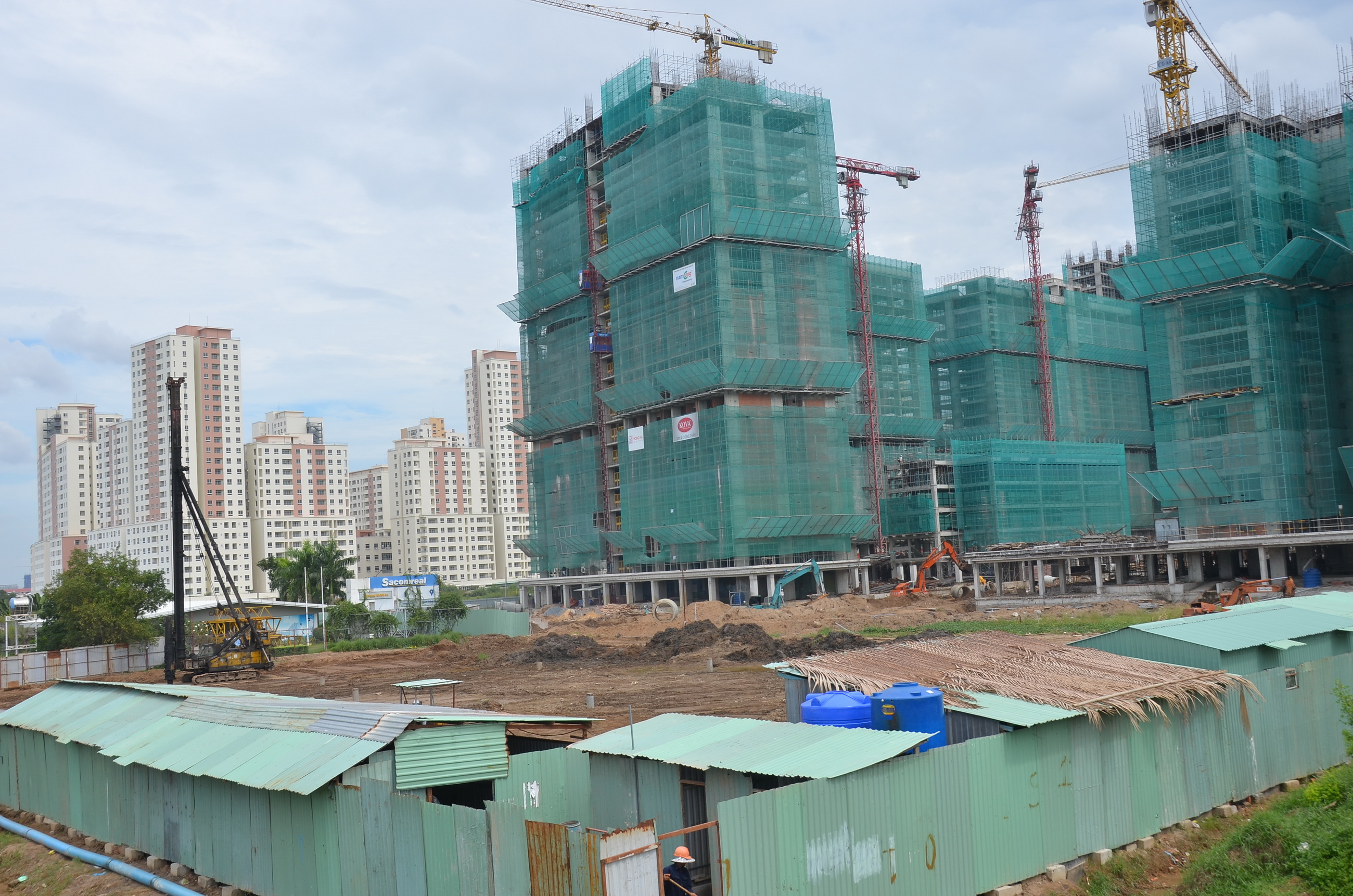 Doanh nghiệp địa ốc rục rịch chuyển hướng