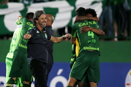 Chapecoense được làng bóng Brazil hỗ trợ vô điều kiện