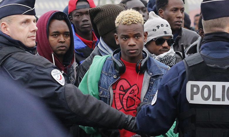 Pháp xóa sổ “rừng tị nạn” Calais