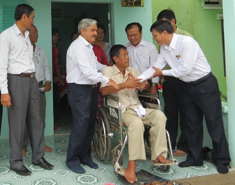 Người nghèo ở Sóc Trăng được xây nhà tình nghĩa