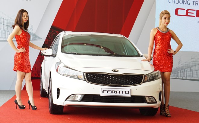 Kia Cerato 2016 thay thế K3 có giá từ 615 triệu đồng