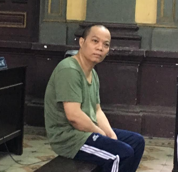 Bình Dương: Cha dượng hiếp dâm 3 cô con gái của vợ