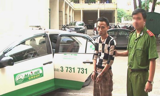 Một đối tượng chém tài xế, cướp taxi Mai Linh ở Quảng Ninh bị cơ quan công án bắt giữ - Ảnh: TL
