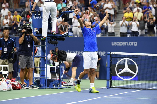 Lật đổ Murray, Nishikori thẳng tiến bán kết US Open