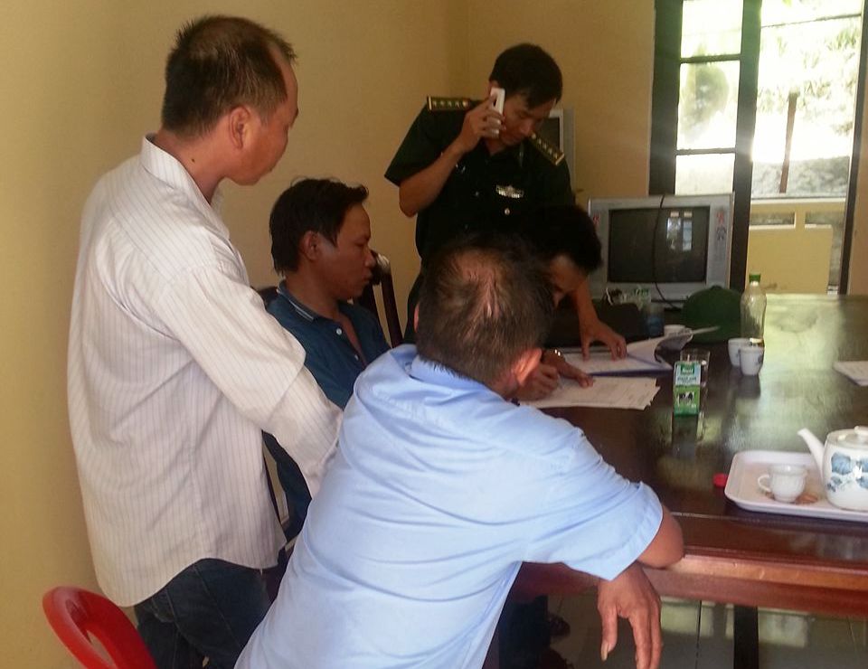 Chìm tàu cá, 3 ngư dân trôi dạt trên biển được cứu vớt