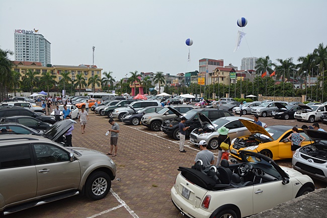 
Mua xe &ocirc; t&ocirc; cũ đang c&oacute; xu hướng gia tăng
