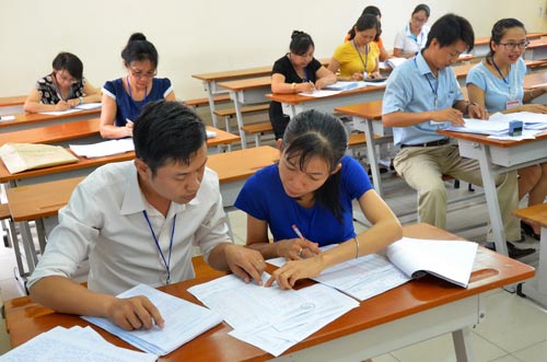 Chấm thi THPT quốc gia: Vắng điểm 10
