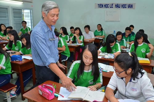 Chạnh lòng thưởng Tết giáo viên