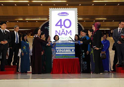 Vinamilk 40 năm nuôi dưỡng ước mơ vươn cao Việt Nam