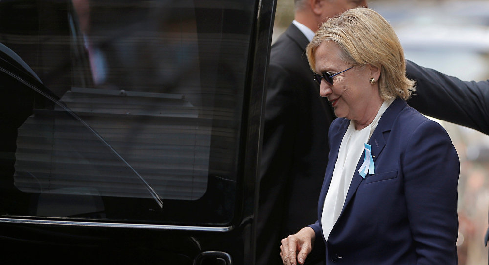 Bà Clinton lại gặp sức ép