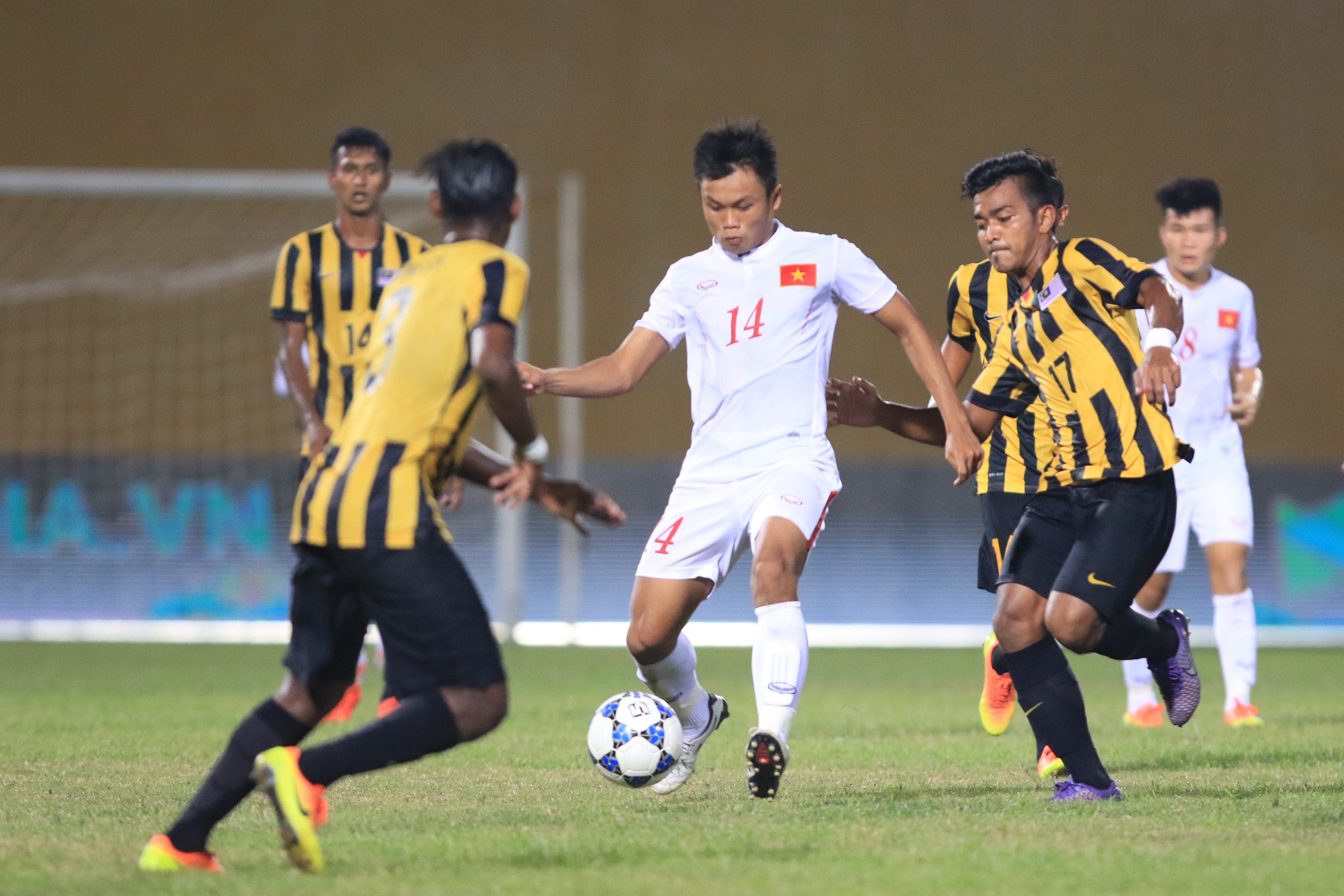 U19 Việt Nam - U19 Úc: Khách không mạnh