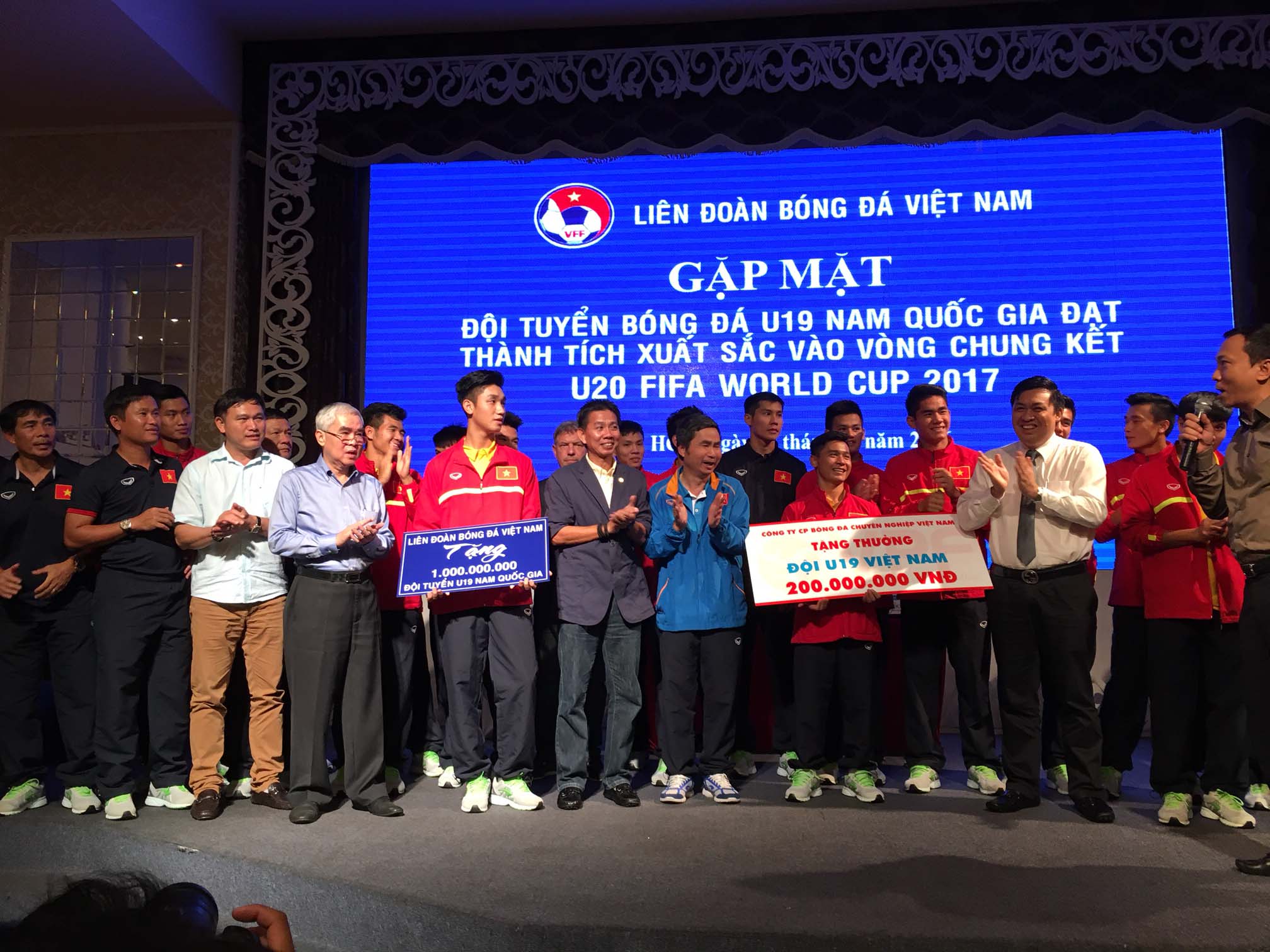 HLV U19 từng bị chỉ trích tơi bời
